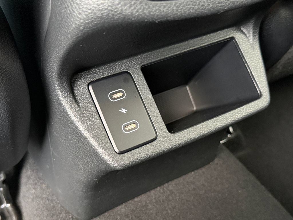 Used 2026 Kia Seltos LX FWD image 11