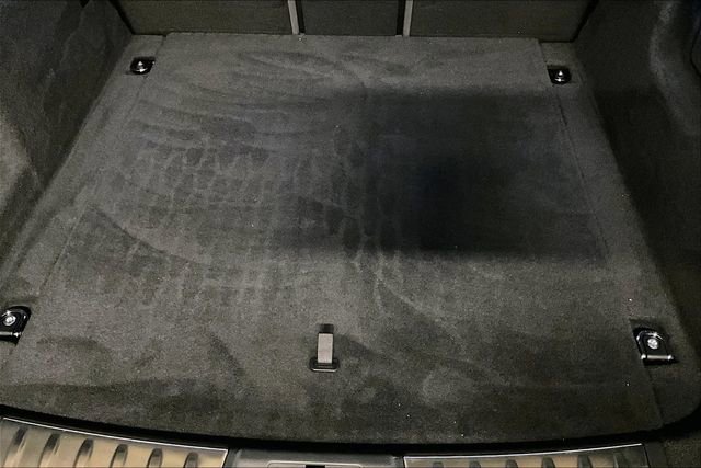 Certified 2025 Jaguar F-PACE R-Dynamic S image 33