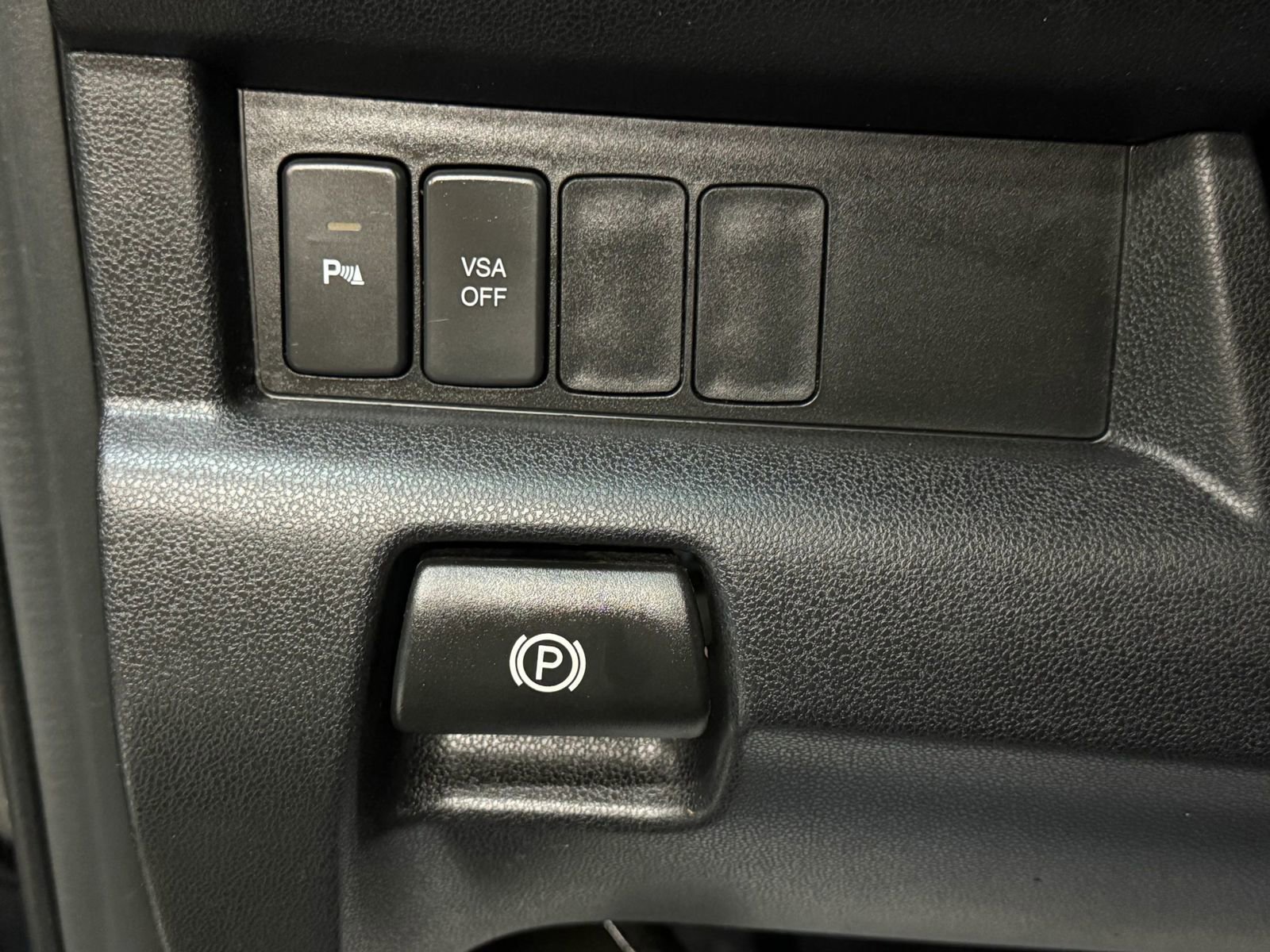 Used 2010 Honda Pilot Touring image 32