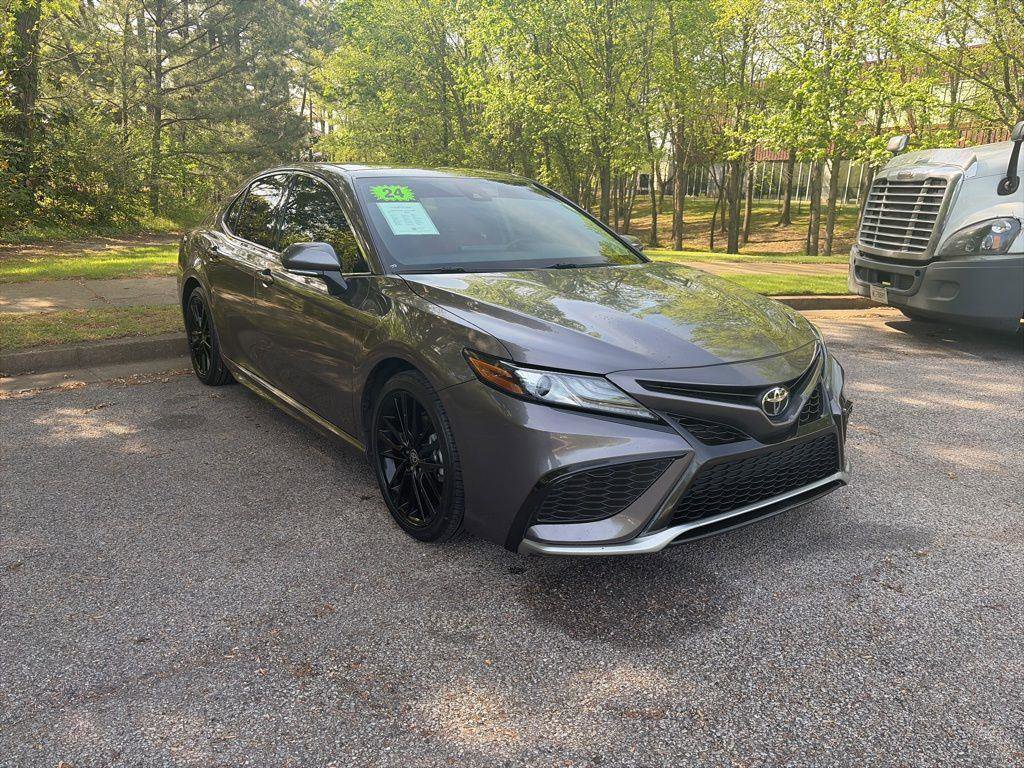Used 2024 Toyota Camry XSE FWD image 7