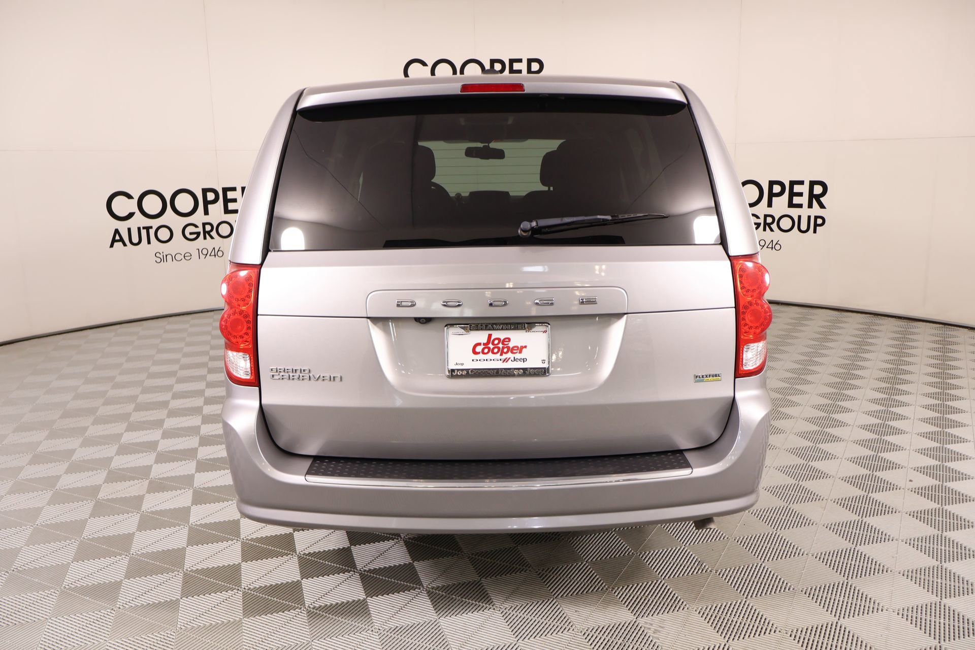 Used 2017 Dodge Grand Caravan SE w/ Power Window Group FWD image 22