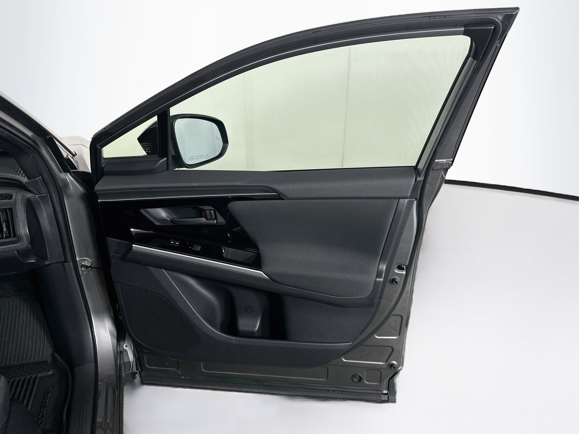 Used 2023 Subaru Solterra AWD image 31