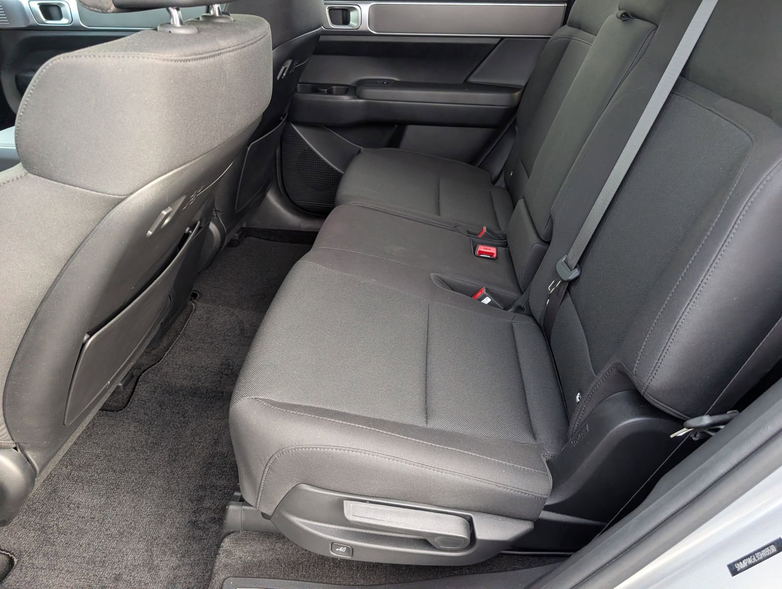 Used 2025 Hyundai Santa Fe SE FWD image 26