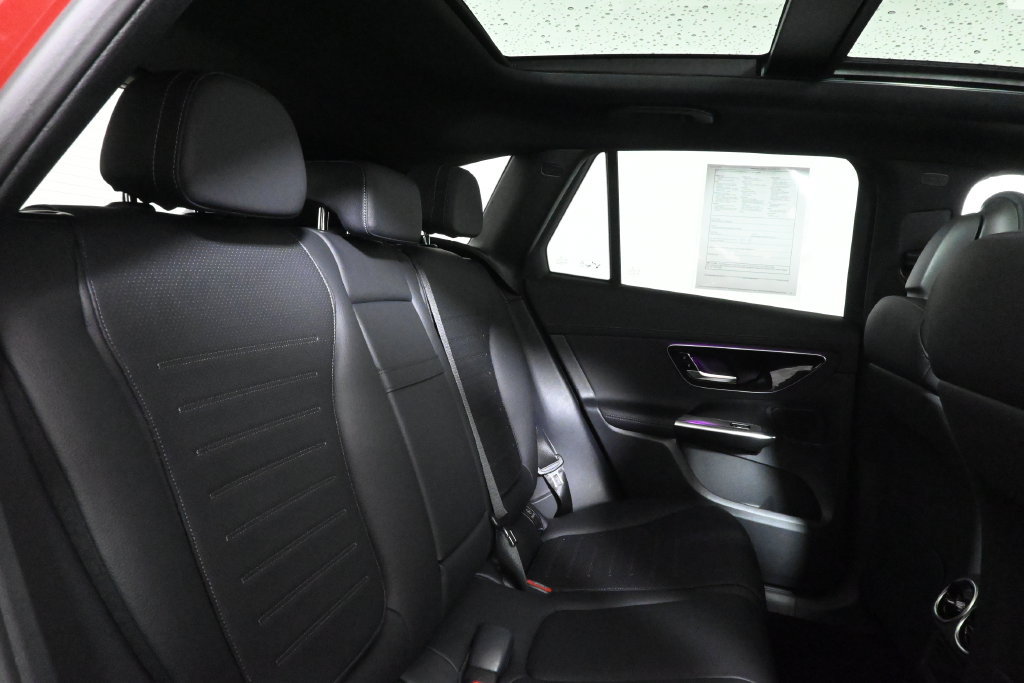 Certified 2026 Mercedes-Benz GLC 300 4MATIC image 32