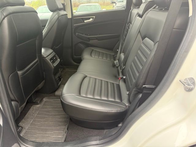 Used 2020 Ford Edge SEL w/ Convenience Package AWD/4WD image 9