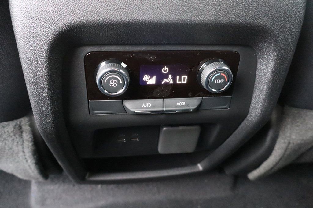 New 2026 Chevrolet Traverse Z71 w/ Enhanced Driving Package image 24