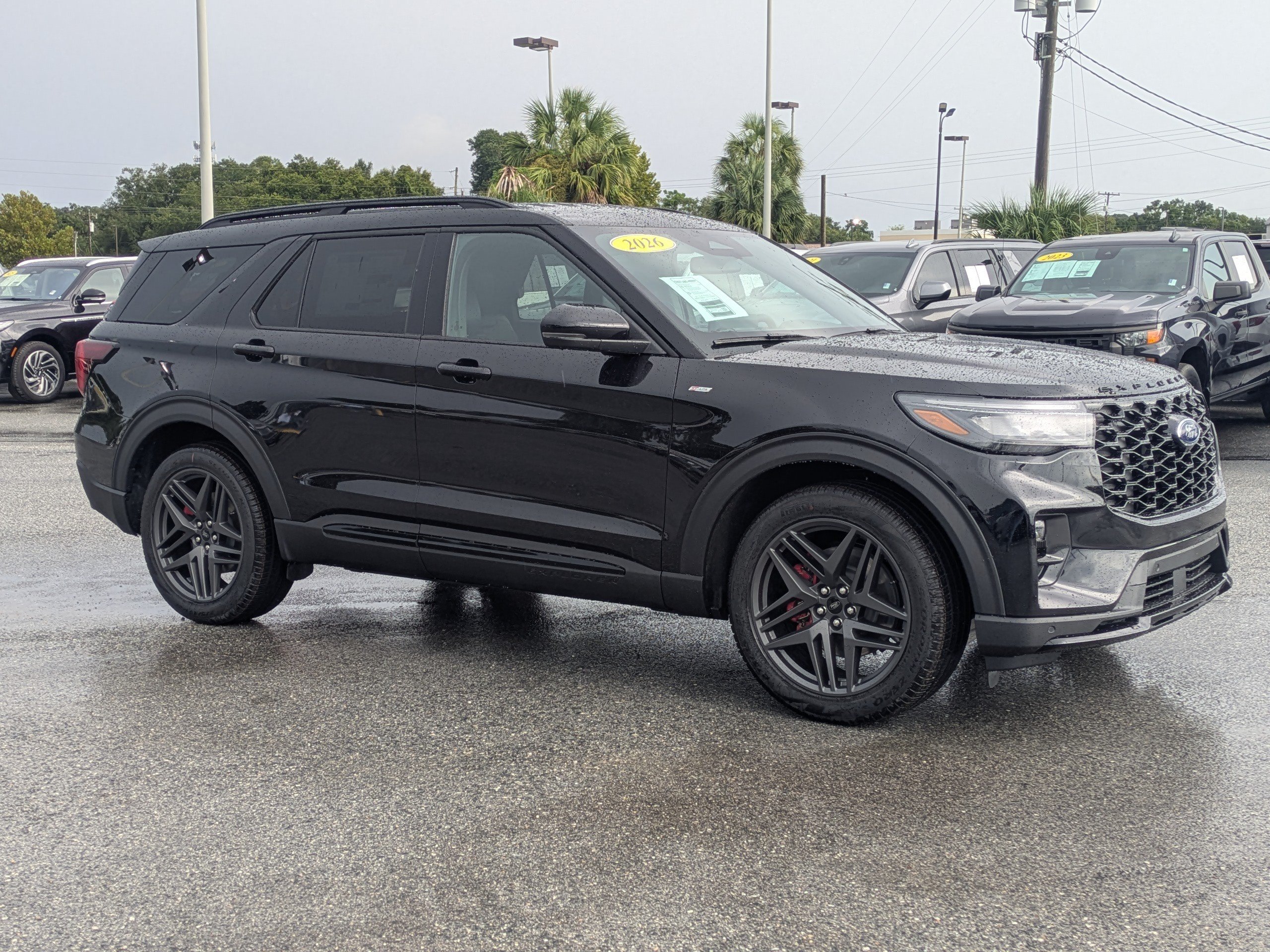 New 2026 Ford Explorer ST-Line w/ ST-Line Street Pack RWD image 2