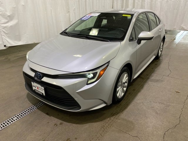 Certified 2023 Toyota Corolla LE w/ LE Convenience Package image 8