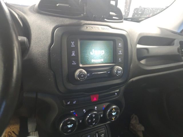 Used 2016 Jeep Renegade Latitude image 15