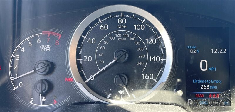 Used 2021 Toyota Corolla LE FWD image 10