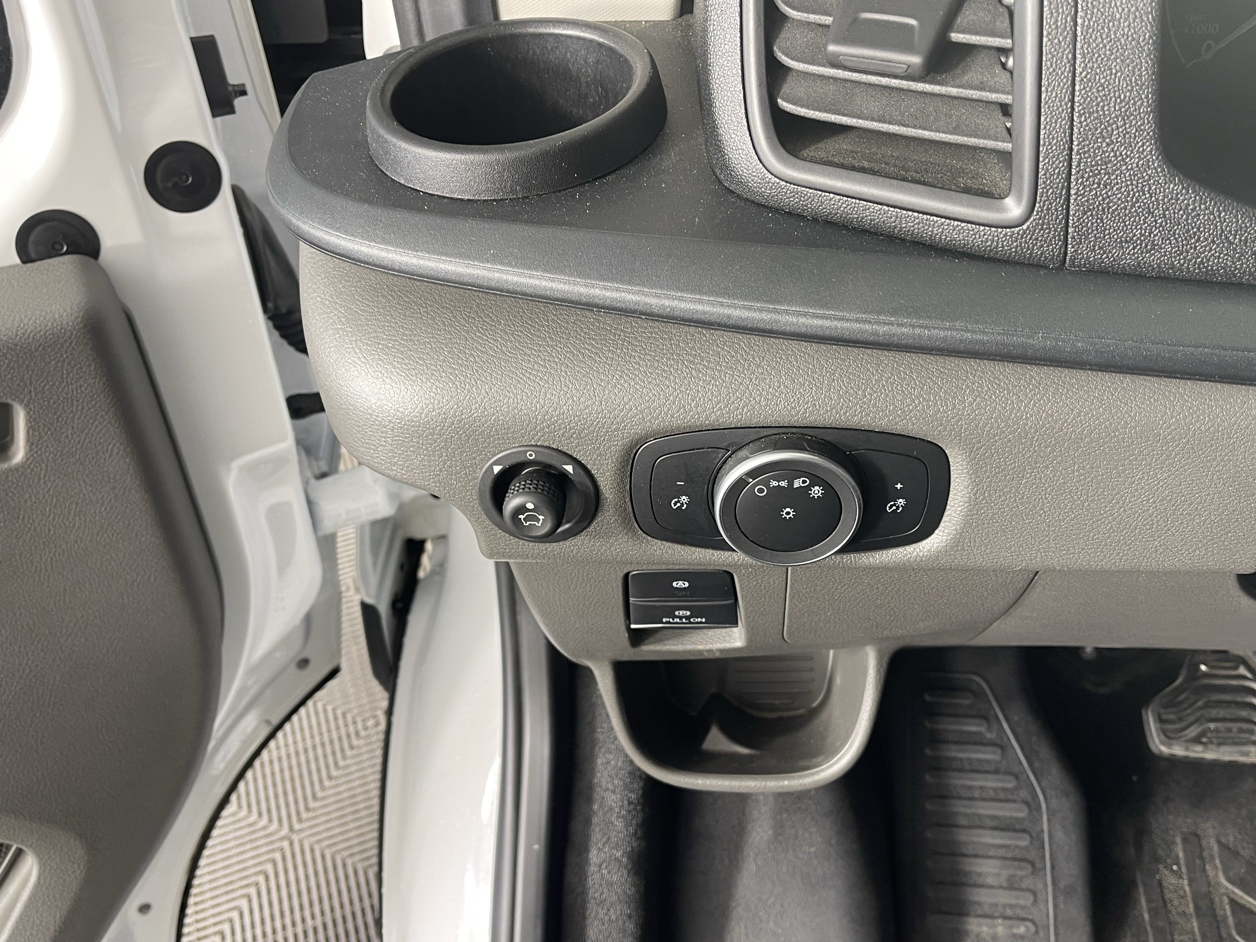 Used 2025 Ford Transit 250 148 High Roof AWD image 19