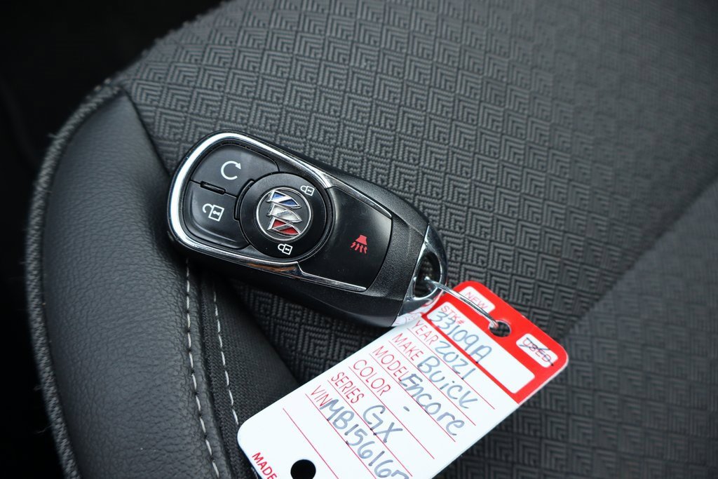 Used 2021 Buick Encore GX Select image 17