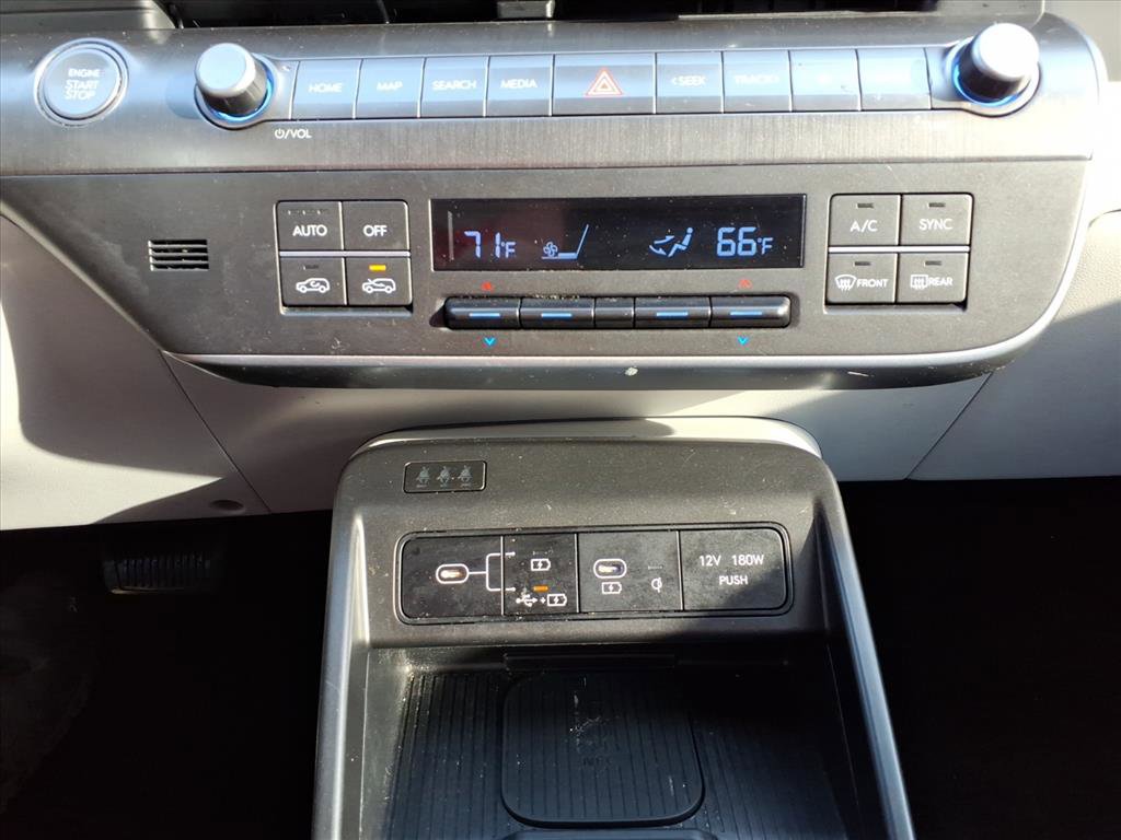 Used 2024 Hyundai Kona SEL w/ Convenience Package image 22