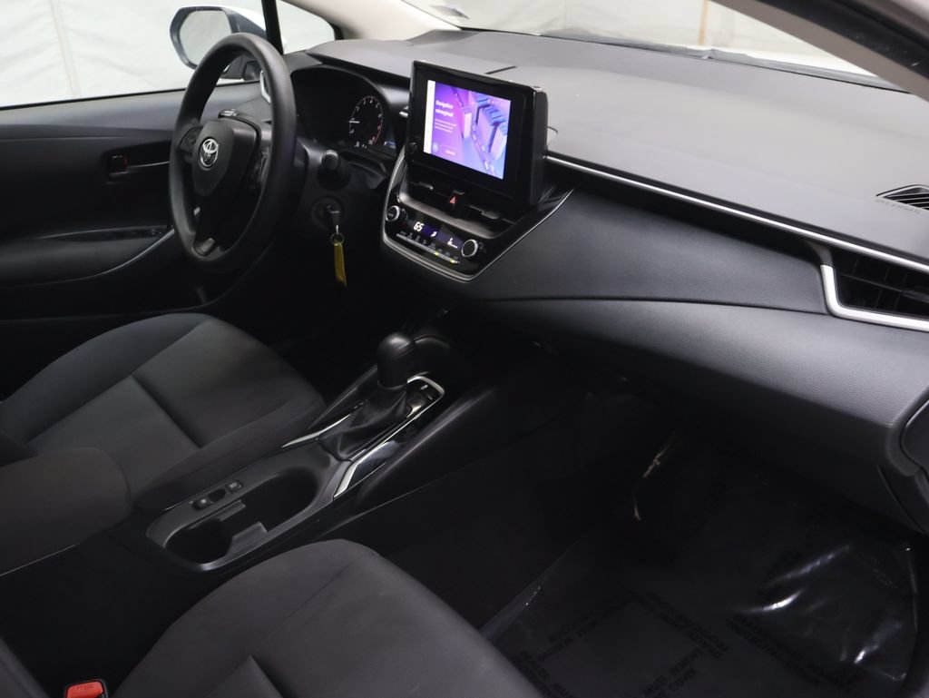 Used 2023 Toyota Corolla LE FWD image 10