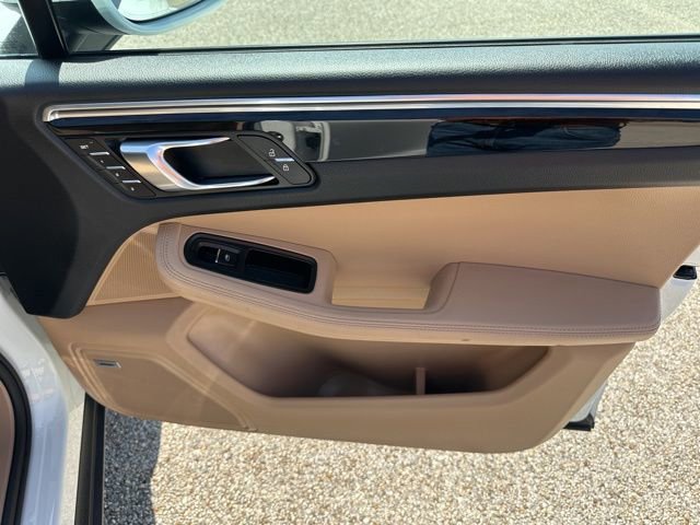 Used 2019 Porsche Macan image 49