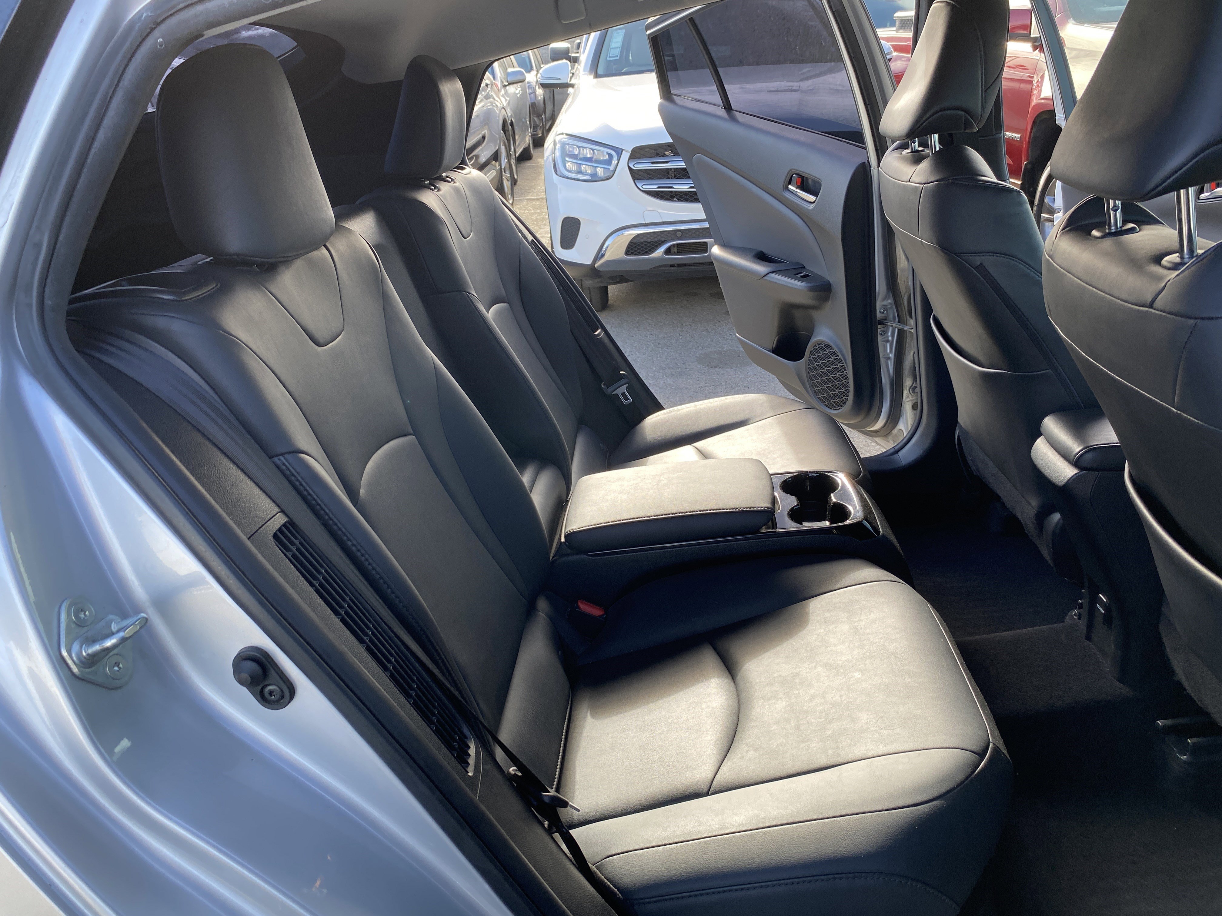 Used 2017 Toyota Prius Prime Premium w/ Carpet Mat Package image 22