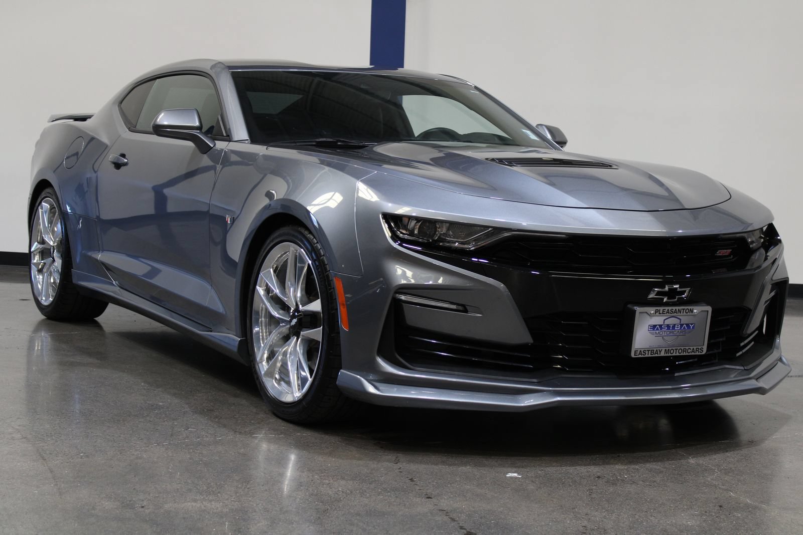 Used 2019 Chevrolet Camaro SS w/ LPO, Ground Effects Package RWD image 3