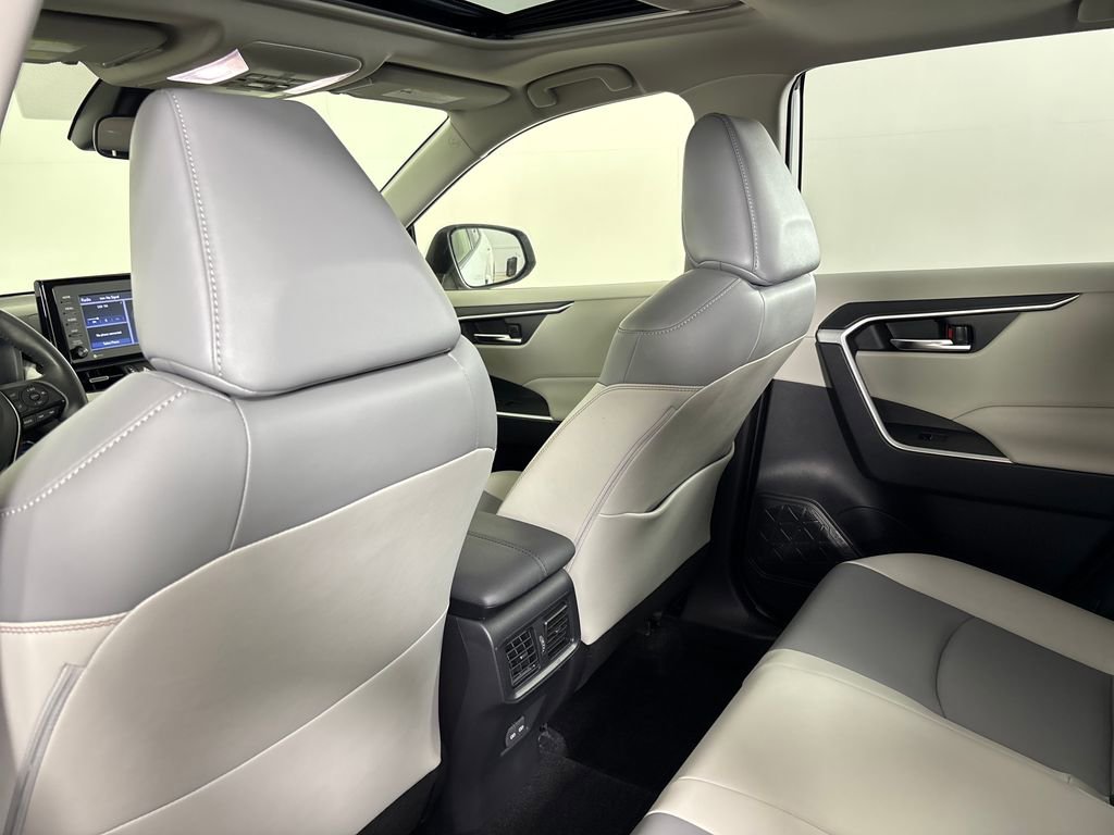 Certified 2022 Toyota RAV4 XLE Premium AWD/4WD image 29