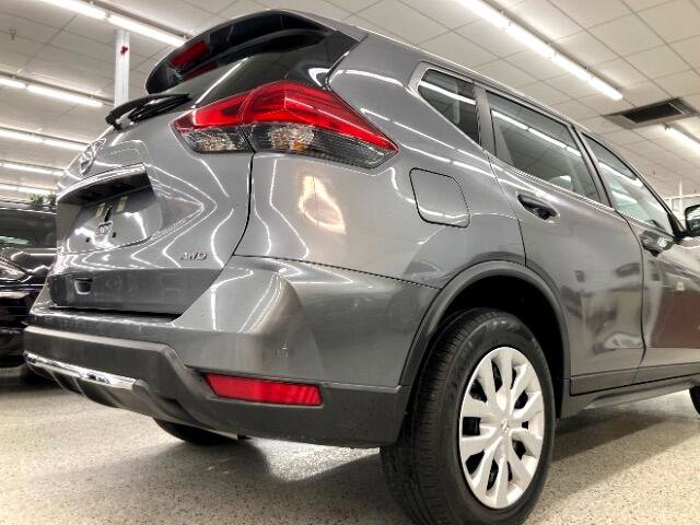 Used 2017 Nissan Rogue S image 39