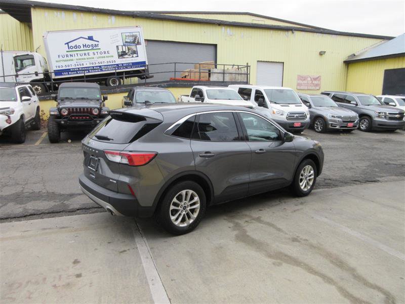 Used 2021 Ford Escape SE image 5