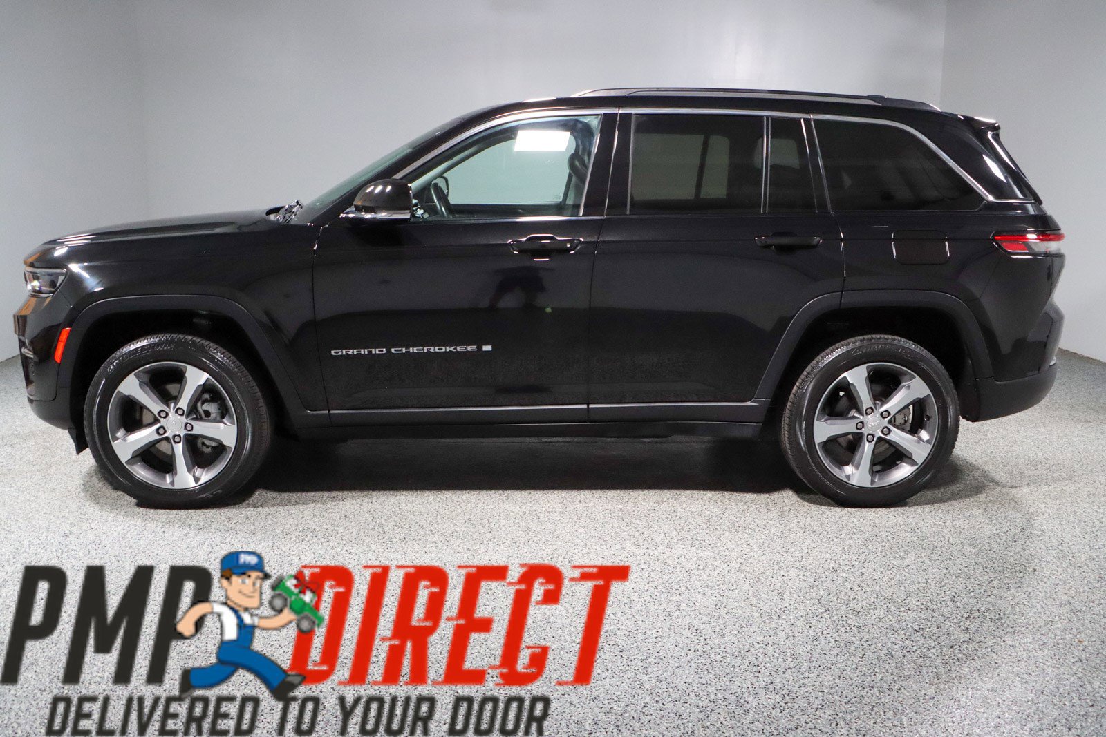 Used 2023 Jeep Grand Cherokee Limited image 10