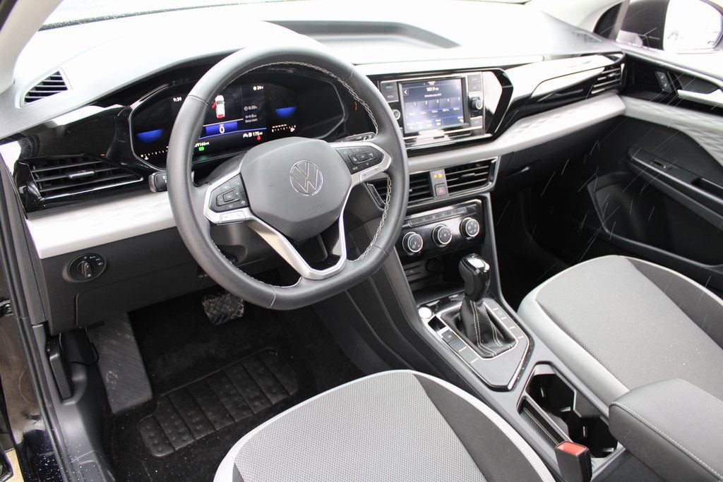 Certified 2023 Volkswagen Taos S image 9