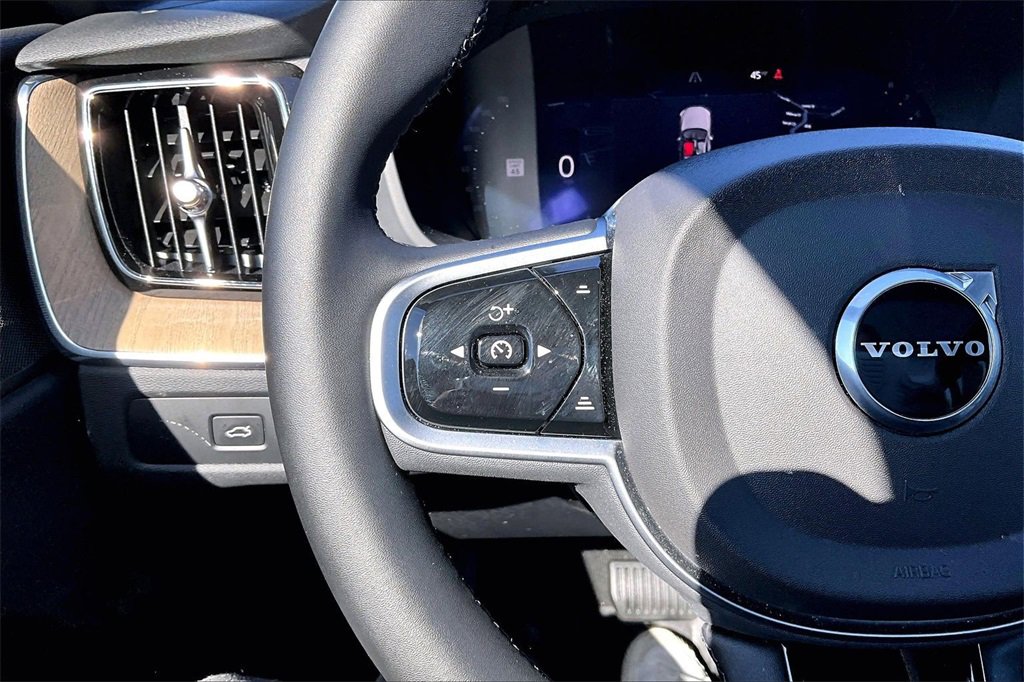 Certified 2026 Volvo XC60 B5 Plus w/ Protection Package Premier image 11