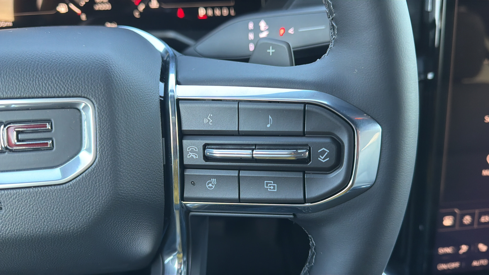 New 2026 GMC Acadia Elevation w/ Elevation Premium Package FWD image 19
