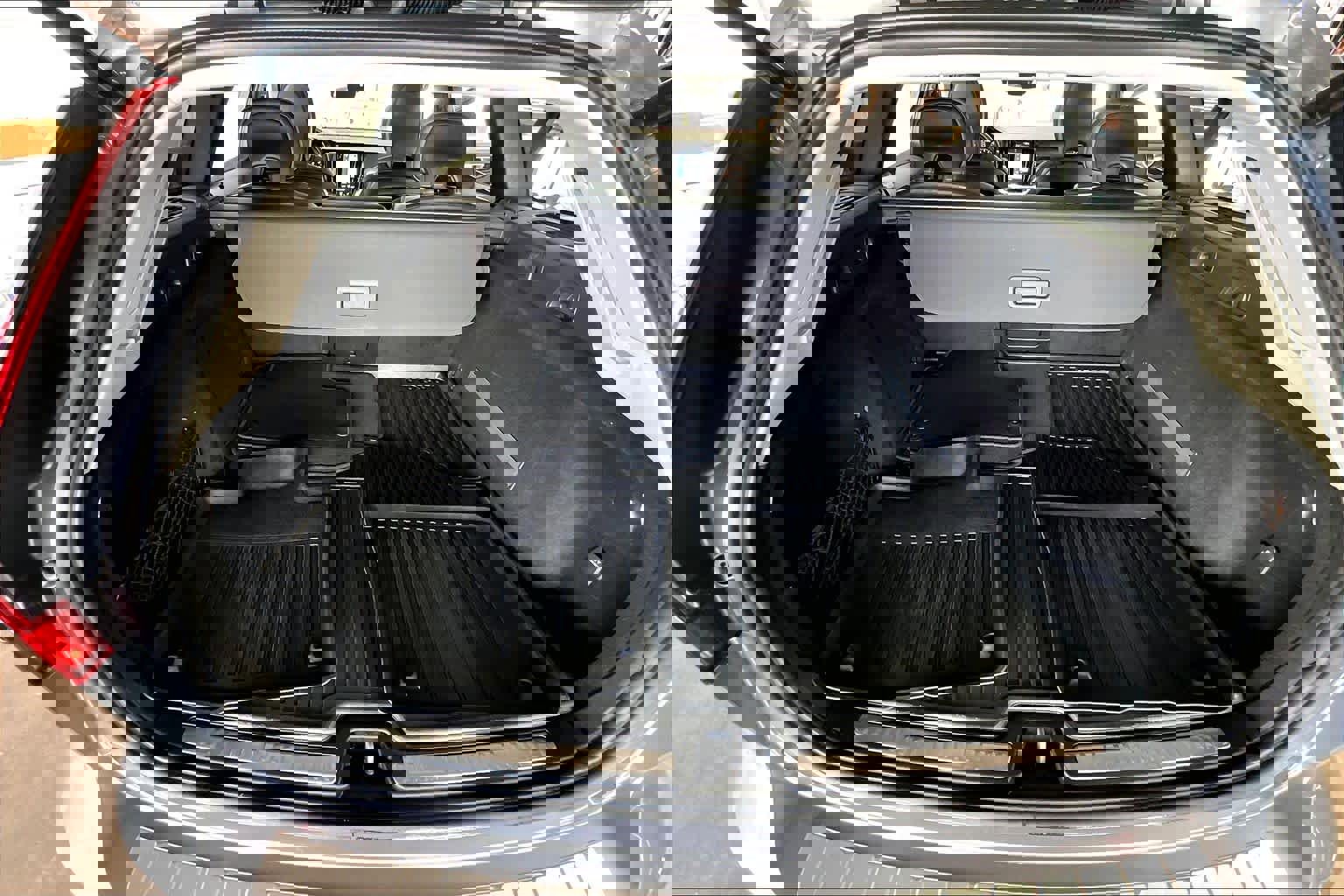 Used 2020 Volvo V60 T5 Cross Country w/ Cross Country Pro Package image 31