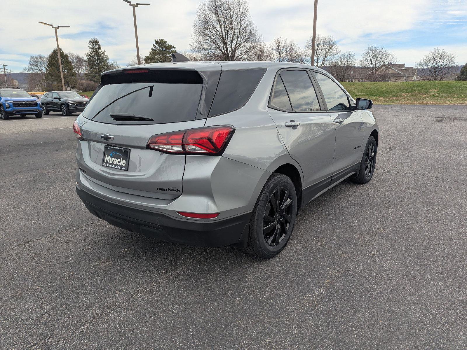 Used 2023 Chevrolet Equinox LS w/ LS Convenience Package image 7