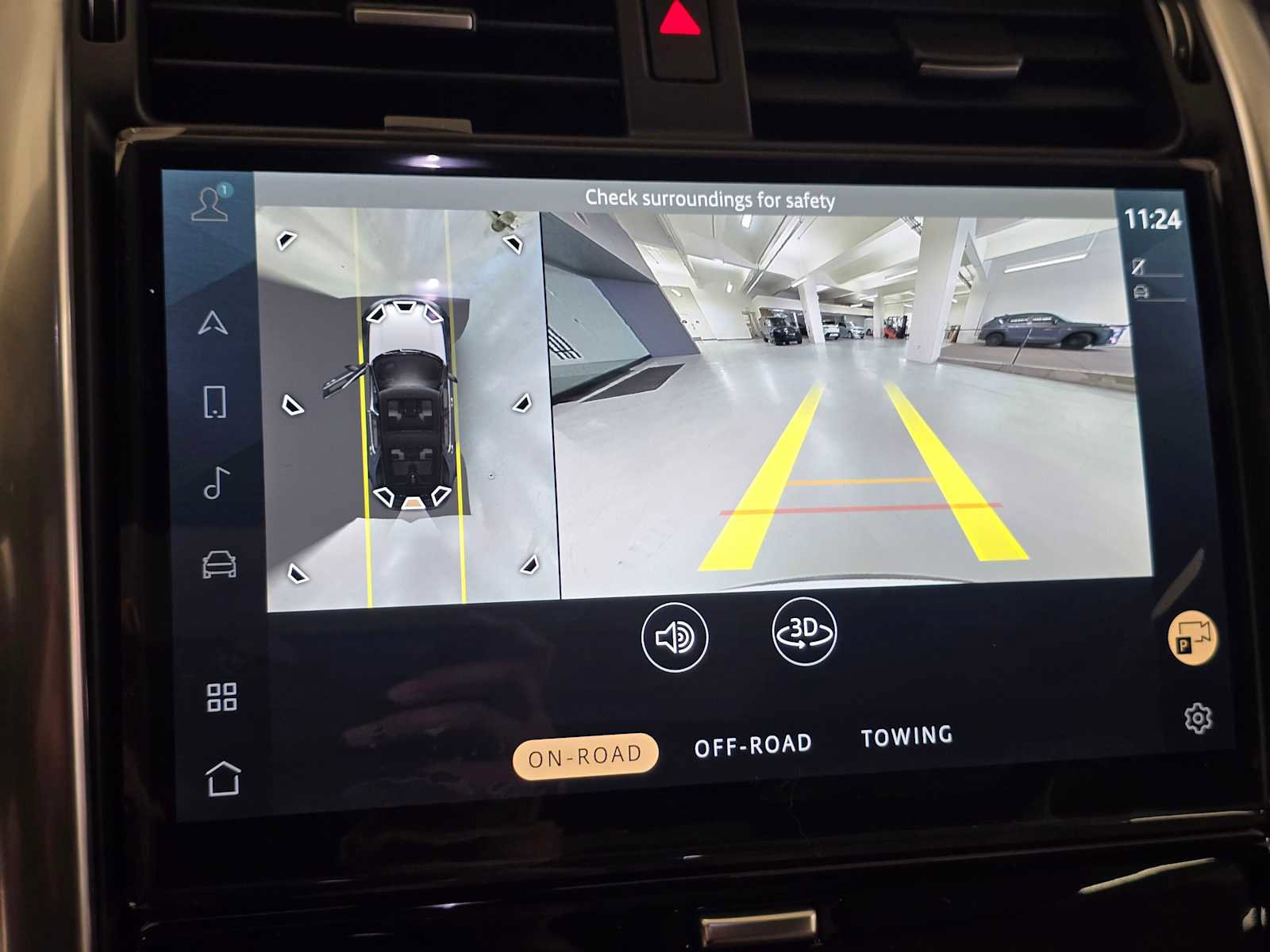 New 2026 Land Rover Discovery Limited Edition AWD/4WD image 29