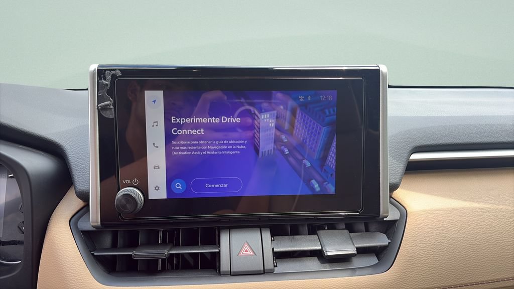 Used 2025 Toyota RAV4 XLE w/ Convenience Package FWD image 17