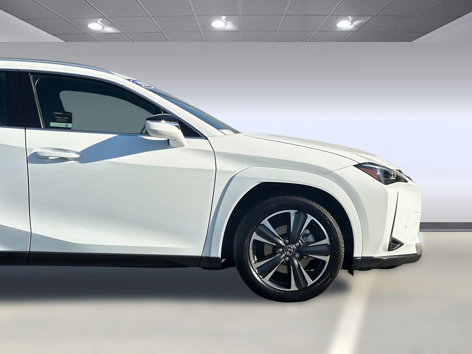 Certified 2026 Lexus UX 300h FWD w/ Accessory Package (Z2) image 34