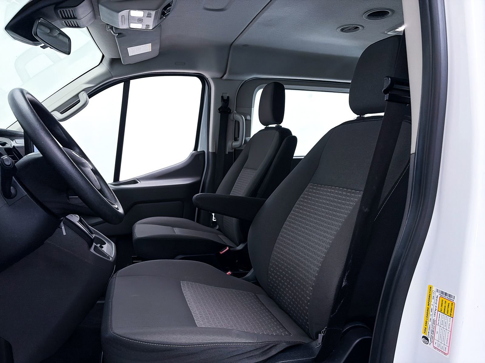 Used 2023 Ford Transit 350 XLT image 17