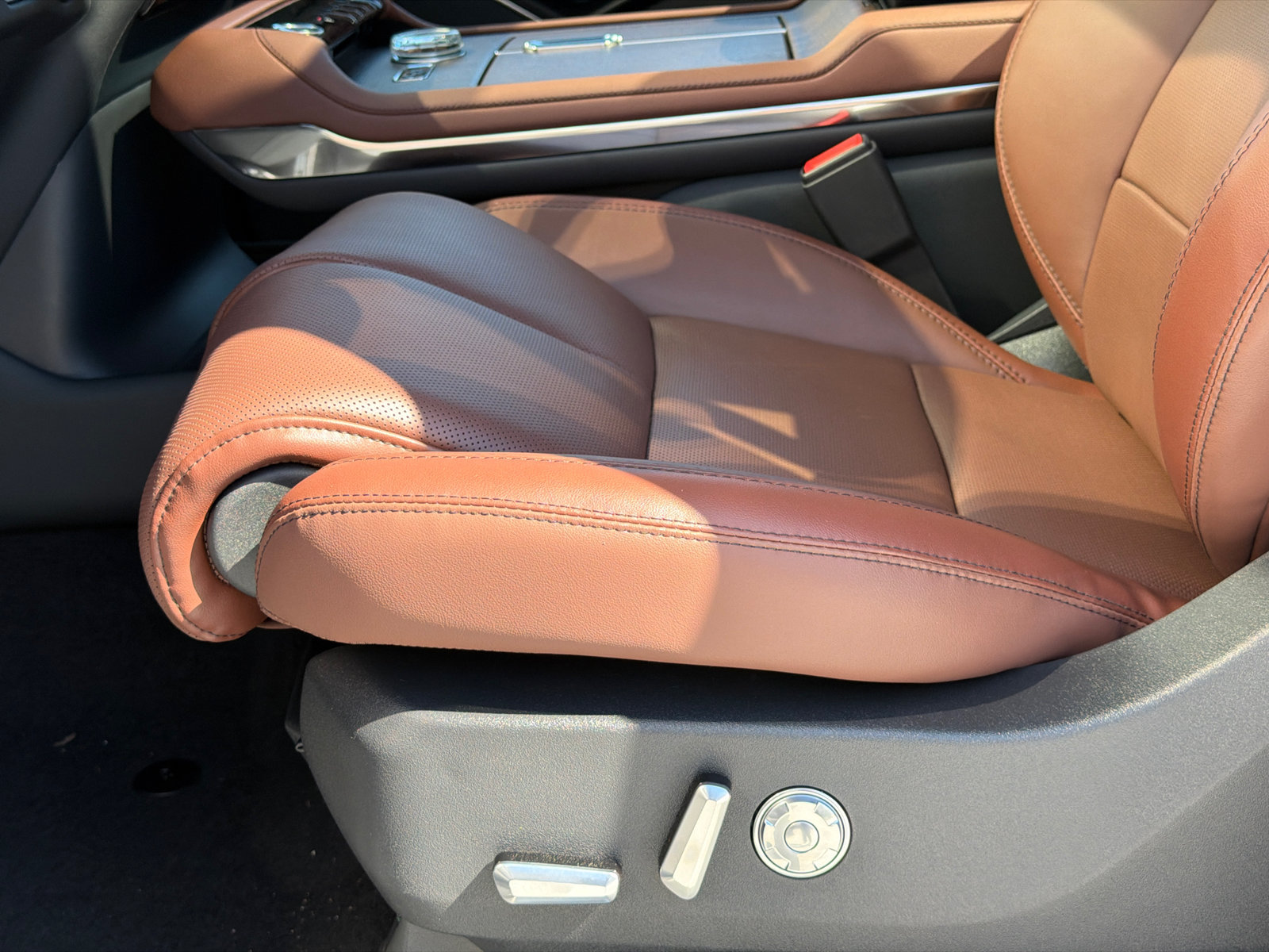 New 2027 Lincoln Navigator Reserve AWD/4WD image 18
