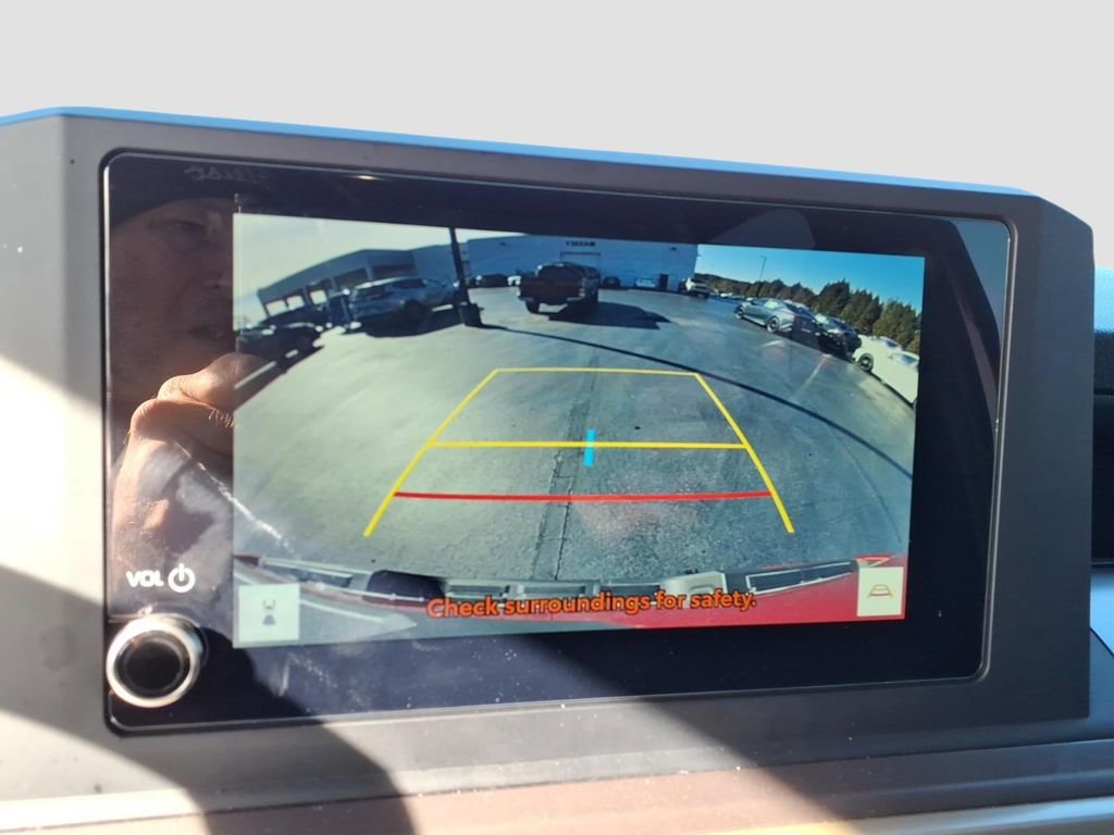 Used 2025 Toyota Tacoma SR5 image 18