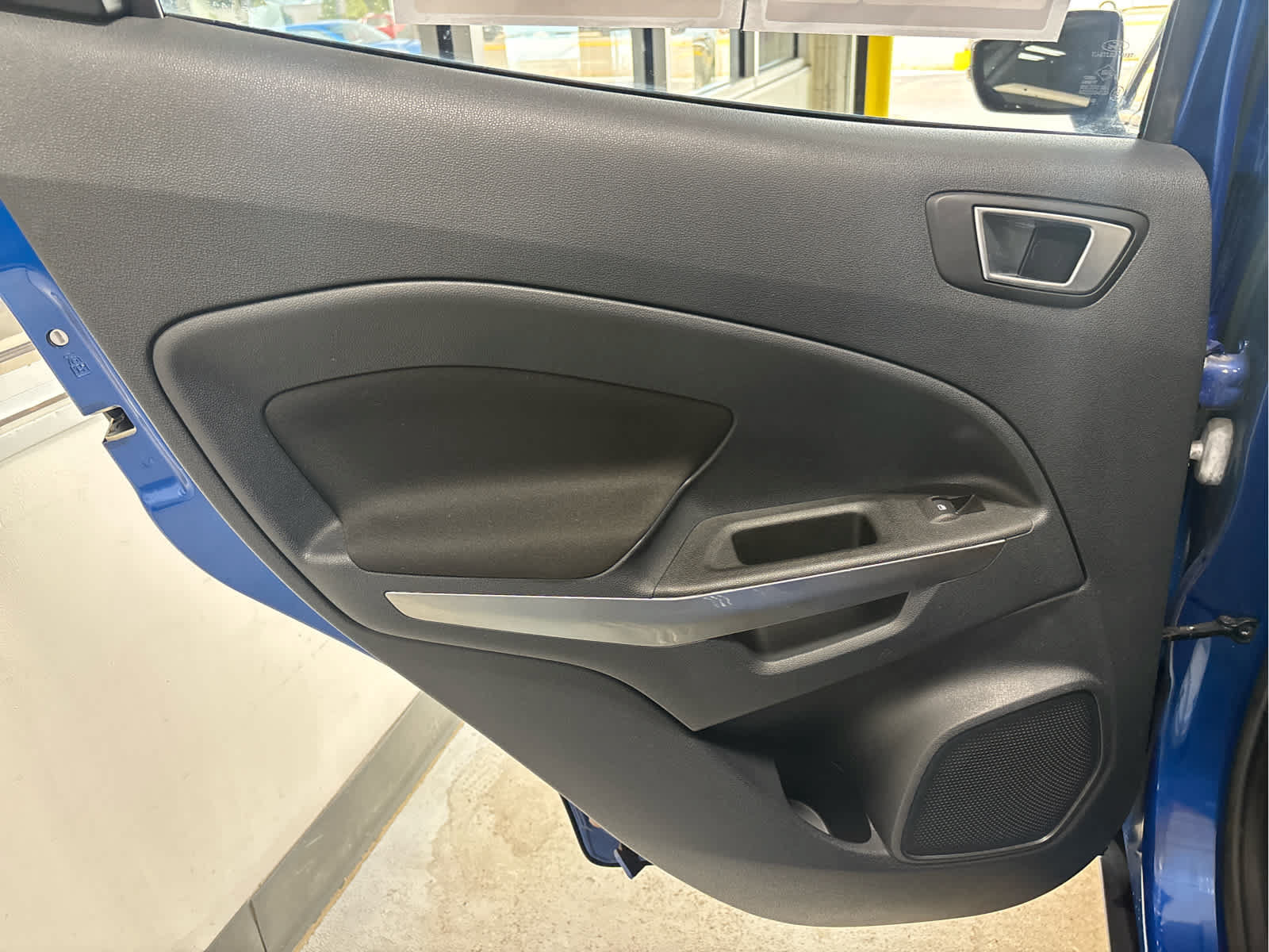 Used 2018 Ford EcoSport SE w/ SE Convenience Package AWD/4WD image 32