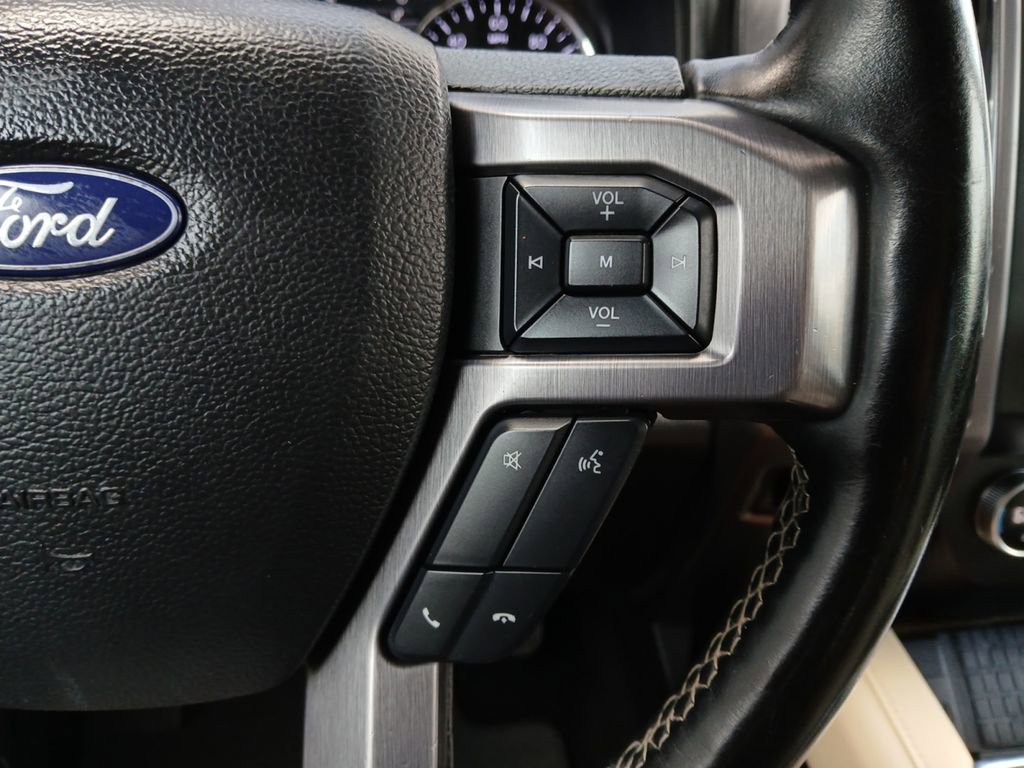 Used 2020 Ford Expedition Max Platinum RWD image 25