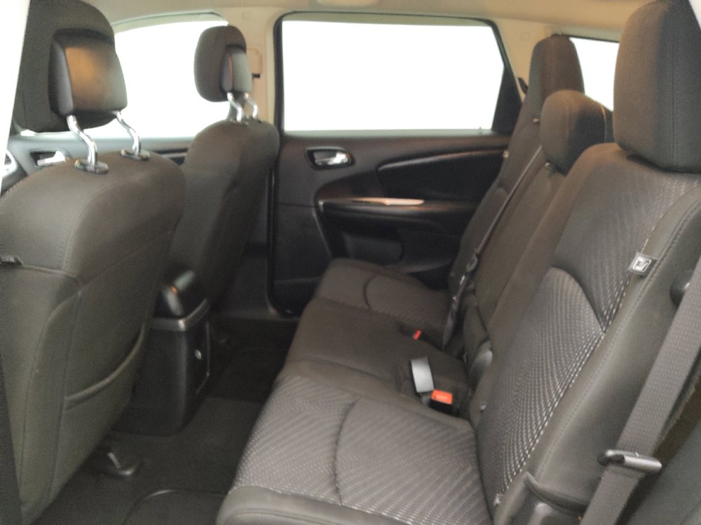 Used 2019 Dodge Journey SE w/ Blacktop Package FWD image 18