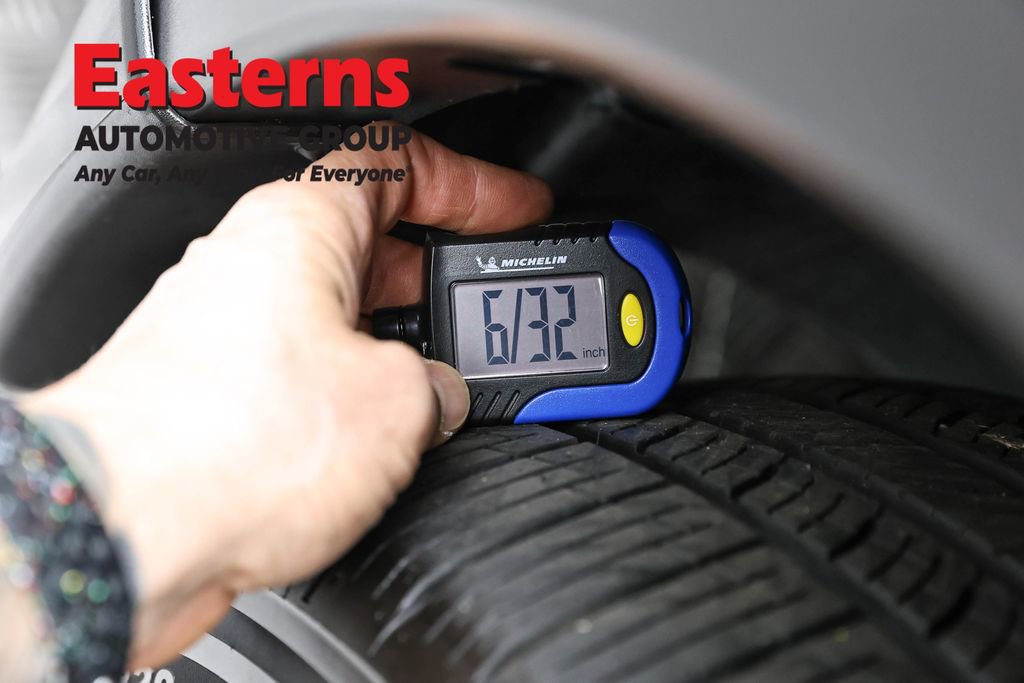 Used 2023 Nissan Pathfinder SL w/ SL Premium Package image 30