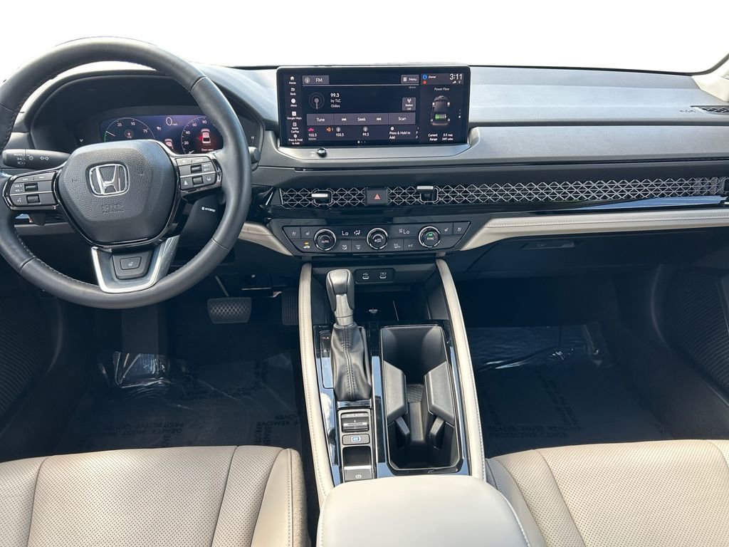 Used 2025 Honda Accord Touring image 12