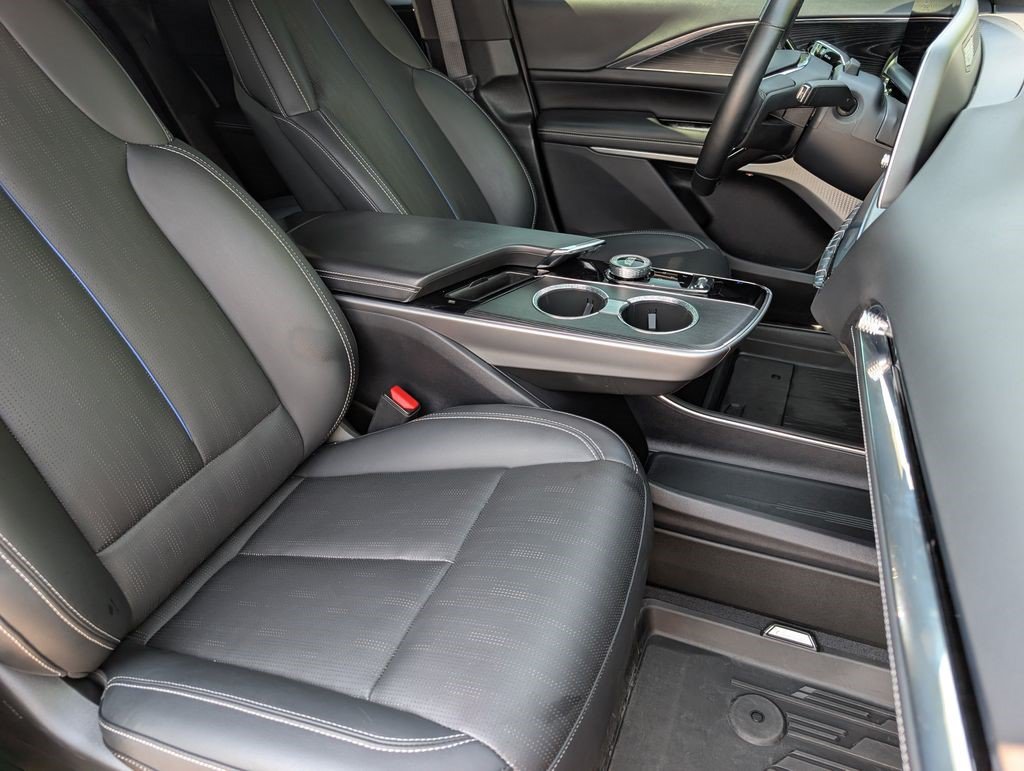 Certified 2024 Cadillac Lyriq Sport w/ LPO, Floor Liner Package AWD/4WD image 19