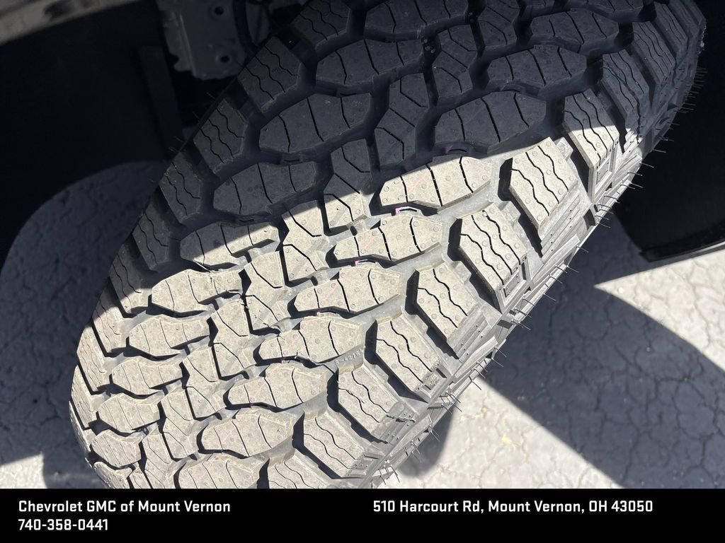 New 2026 GMC Terrain AT4 w/ Convenience Package III AWD/4WD image 30