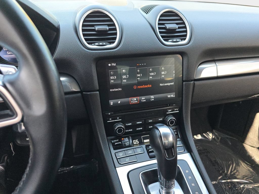 Used 2019 Porsche 718 Cayman RWD image 25