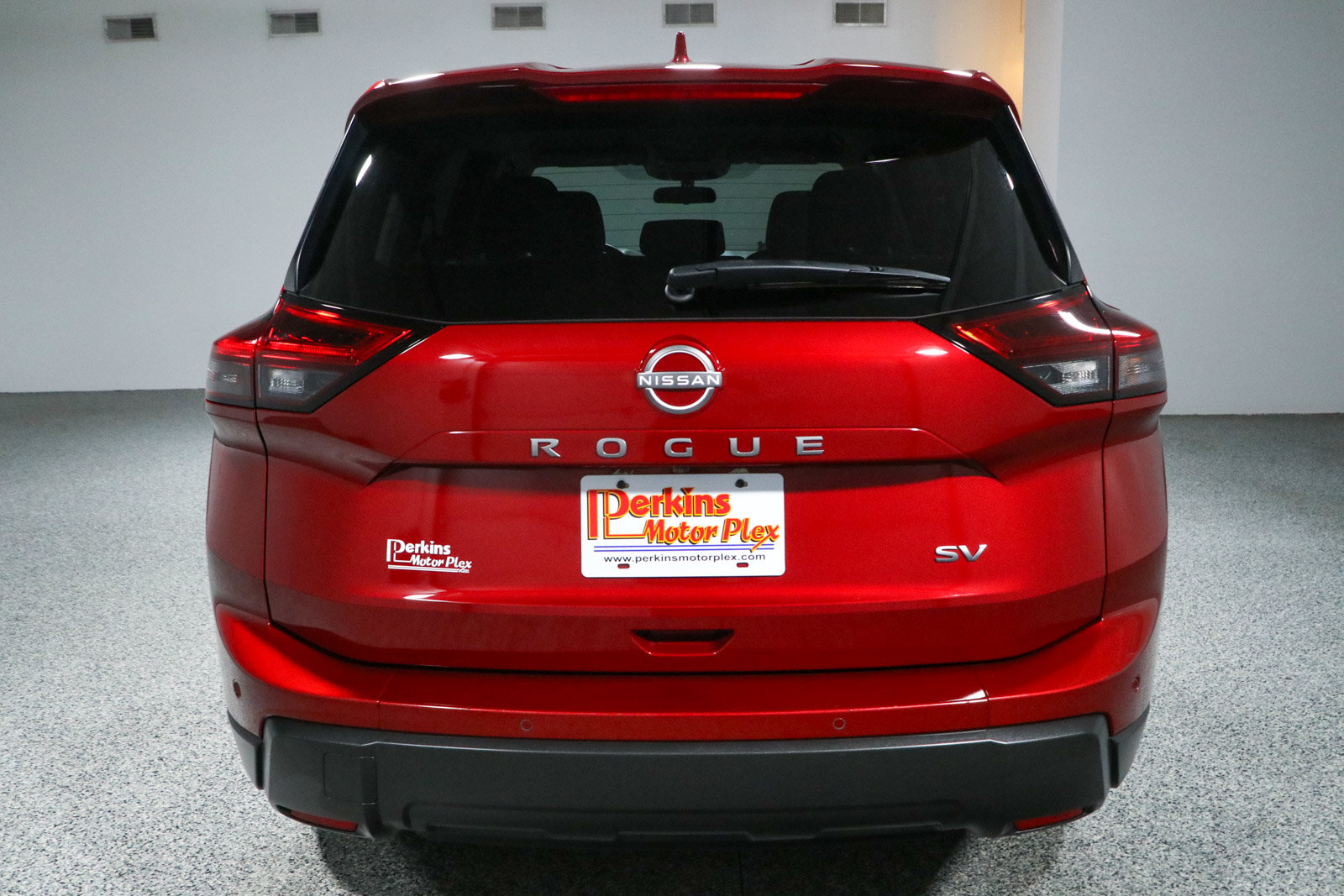 Used 2024 Nissan Rogue SV FWD image 8