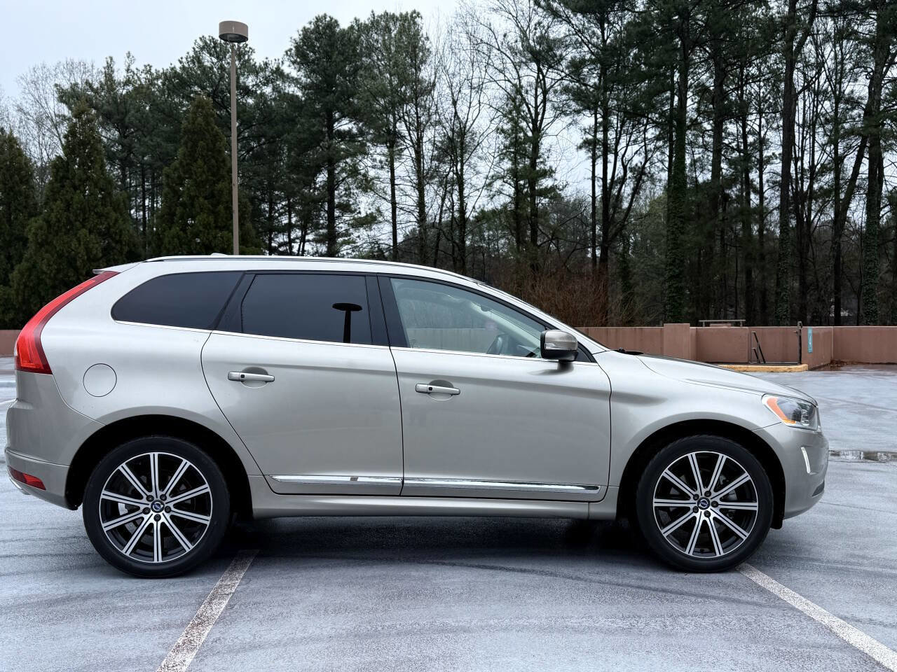 Used 2015 Volvo XC60 T5 Platinum FWD image 8