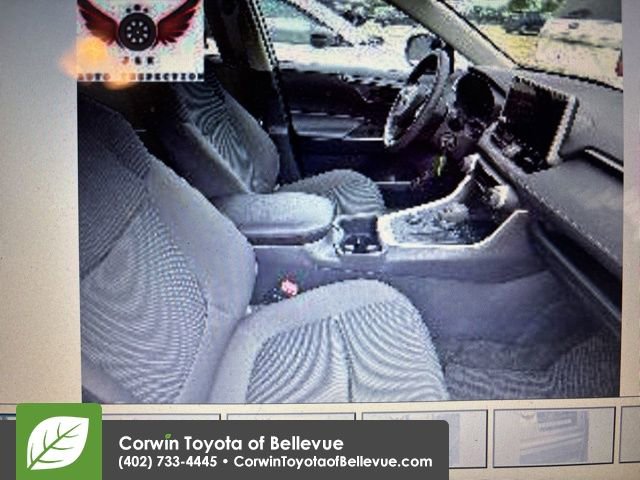 Used 2025 Toyota RAV4 LE AWD/4WD image 6