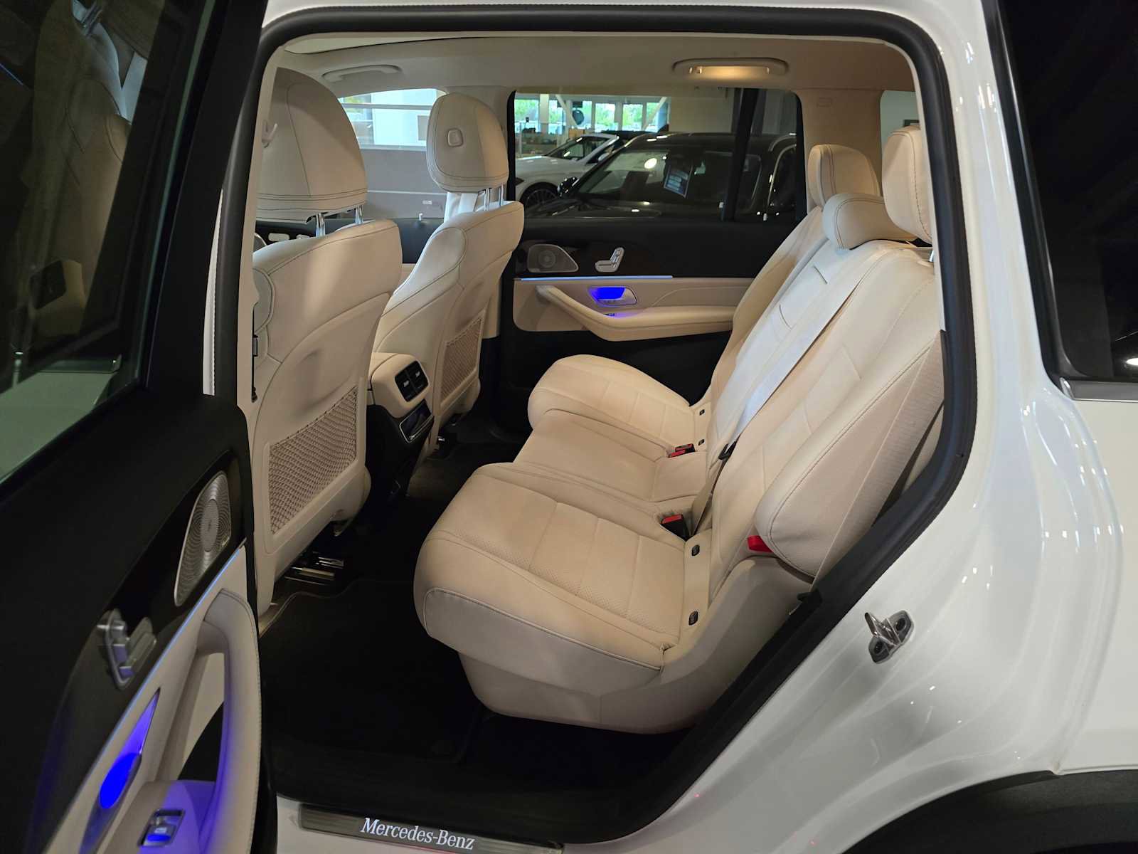 Used 2026 Mercedes-Benz GLS 450 4MATIC image 18