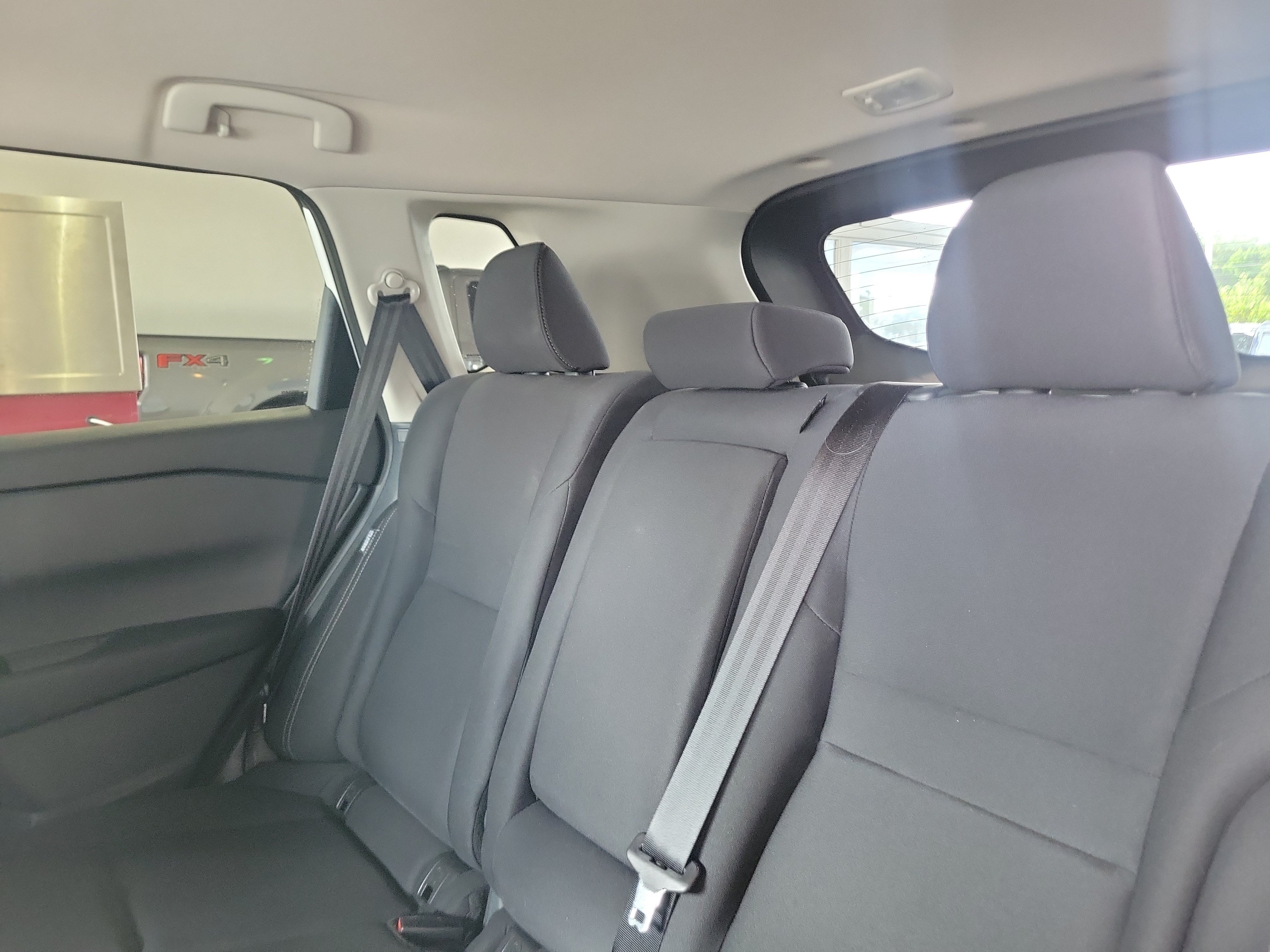 Used 2025 Nissan Rogue S FWD image 14