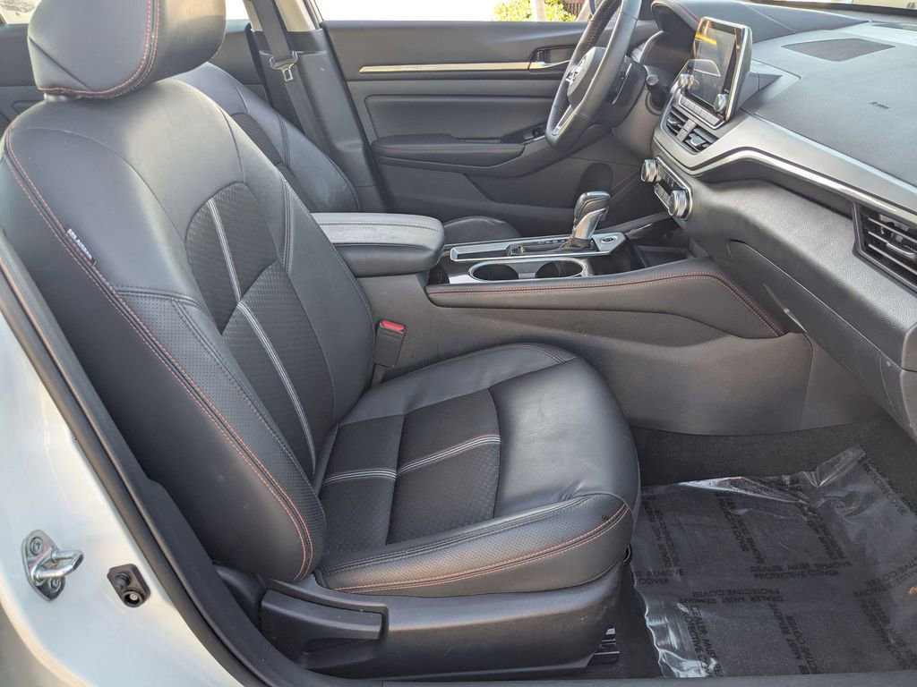 Used 2025 Nissan Altima 2.5 SR image 28